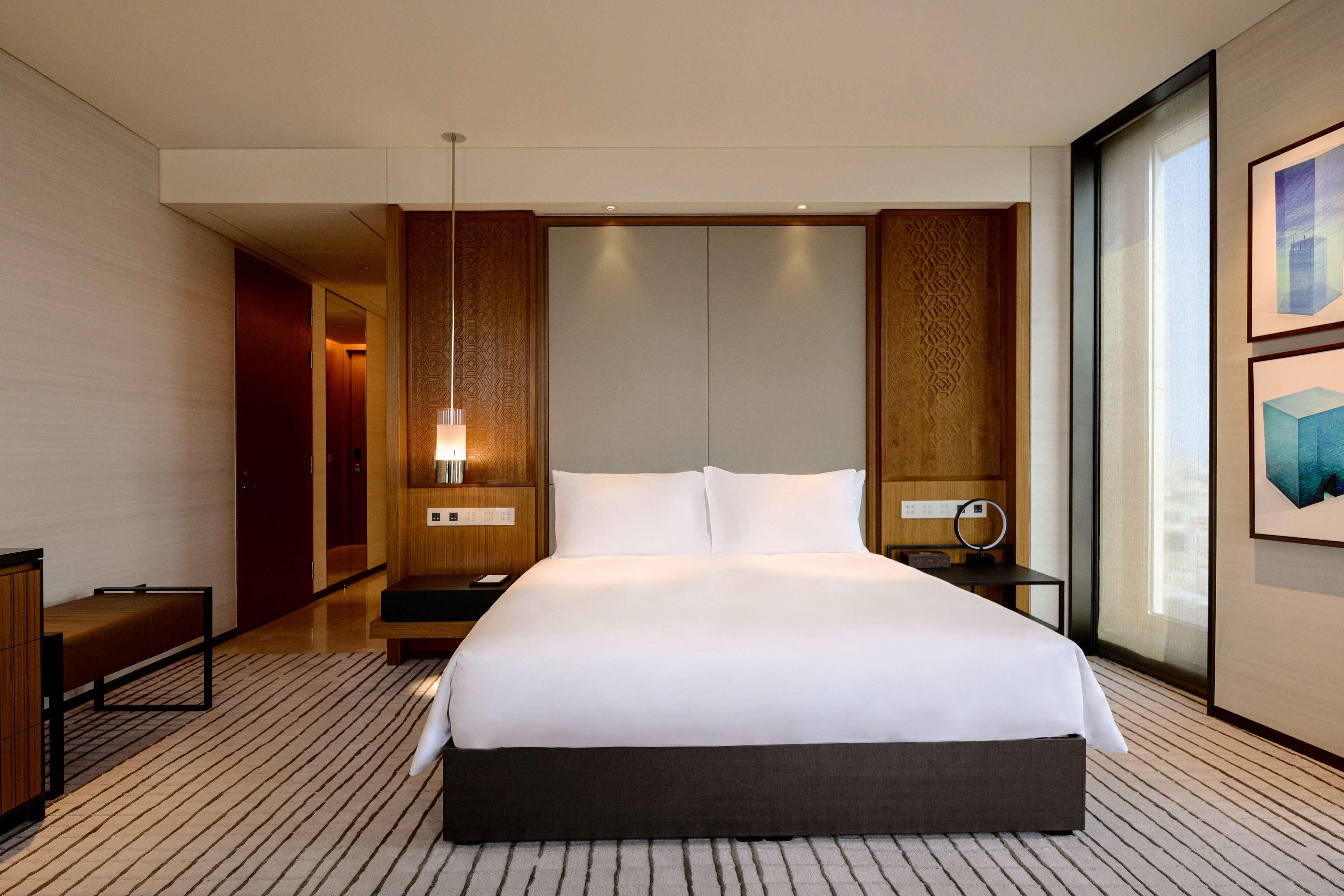 Hotel Park Hyatt Doha, Msheireb Downtown Esterno foto A bedroom at the hotel