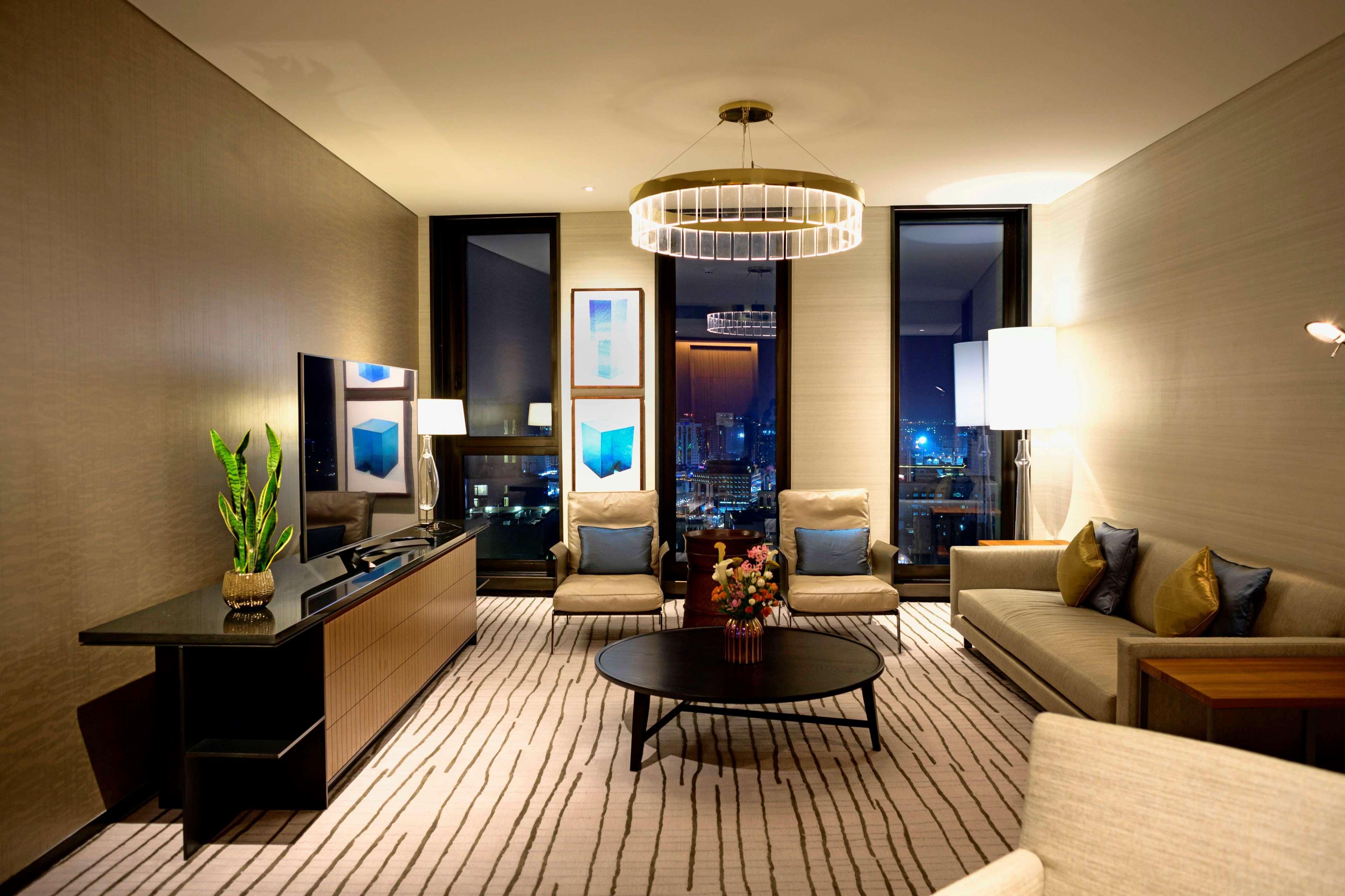 Hotel Park Hyatt Doha, Msheireb Downtown Esterno foto A suite at the hotel