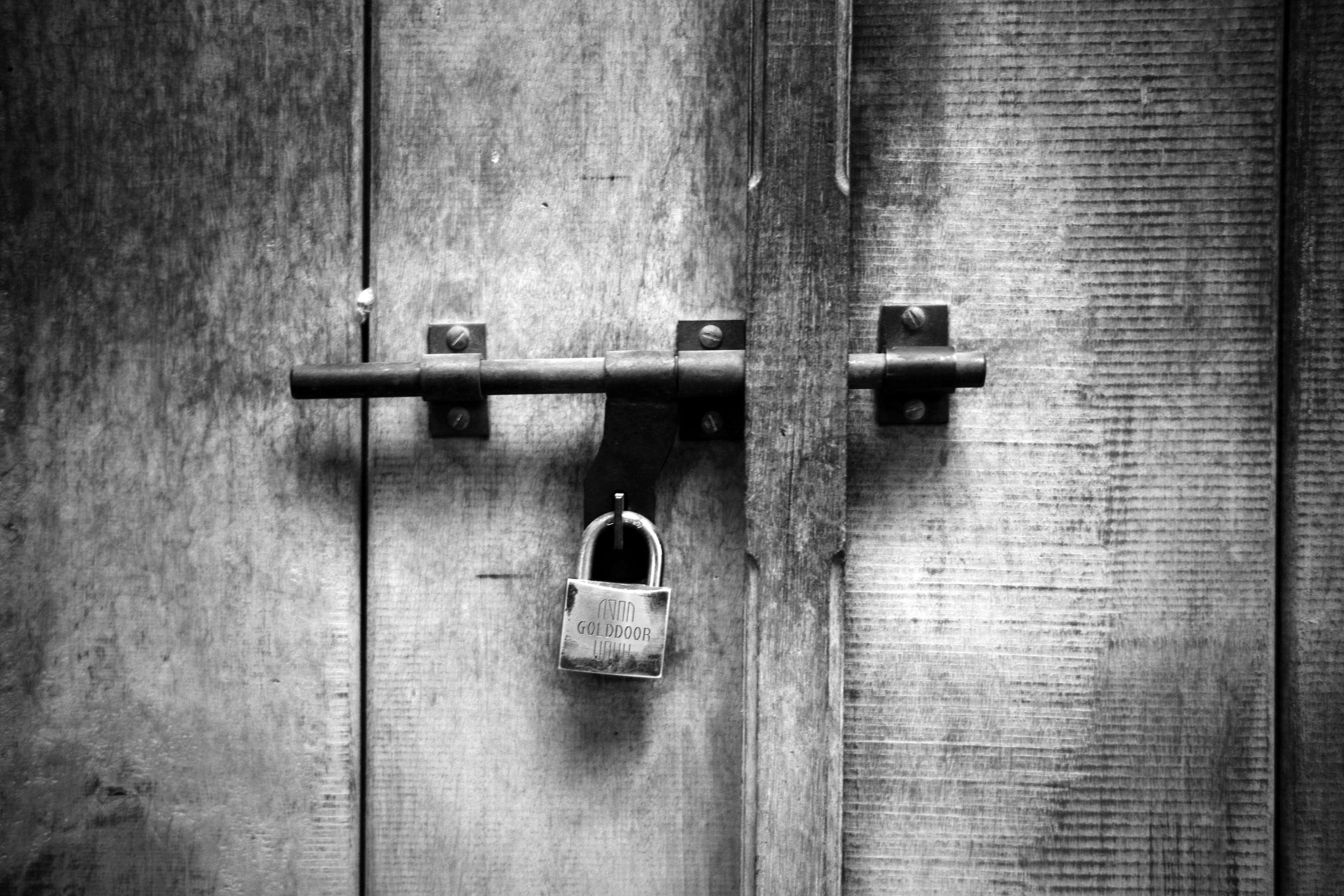 Hotel Park Hyatt Doha, Msheireb Downtown Esterno foto A padlock and bolt