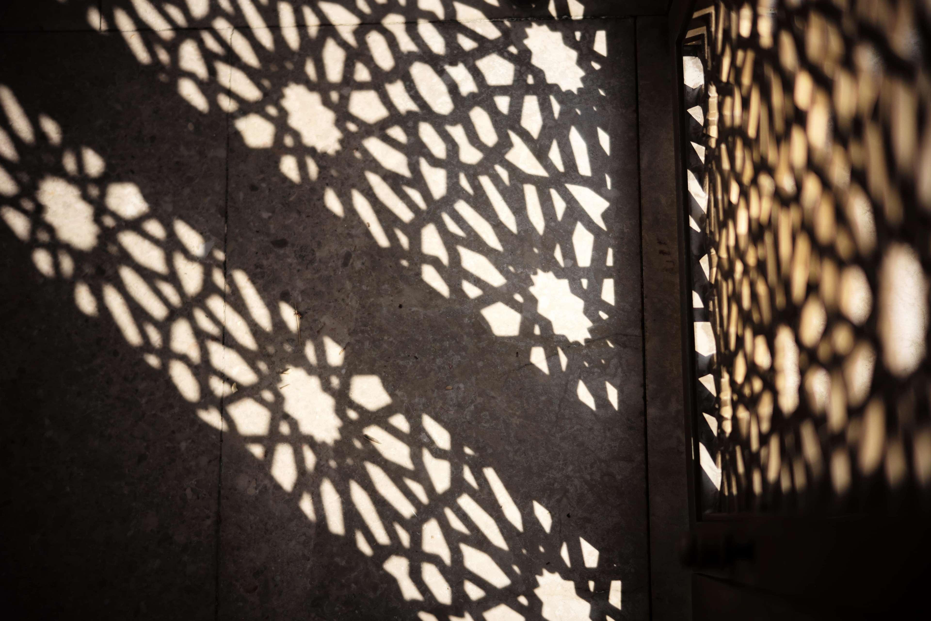Hotel Park Hyatt Doha, Msheireb Downtown Esterno foto Shadow of a window